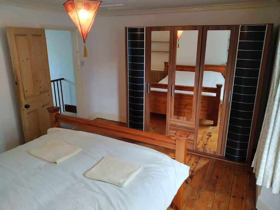 Spacious 2 Bed Maisonette Near Town, That Sleeps 6 Hove Buitenkant foto